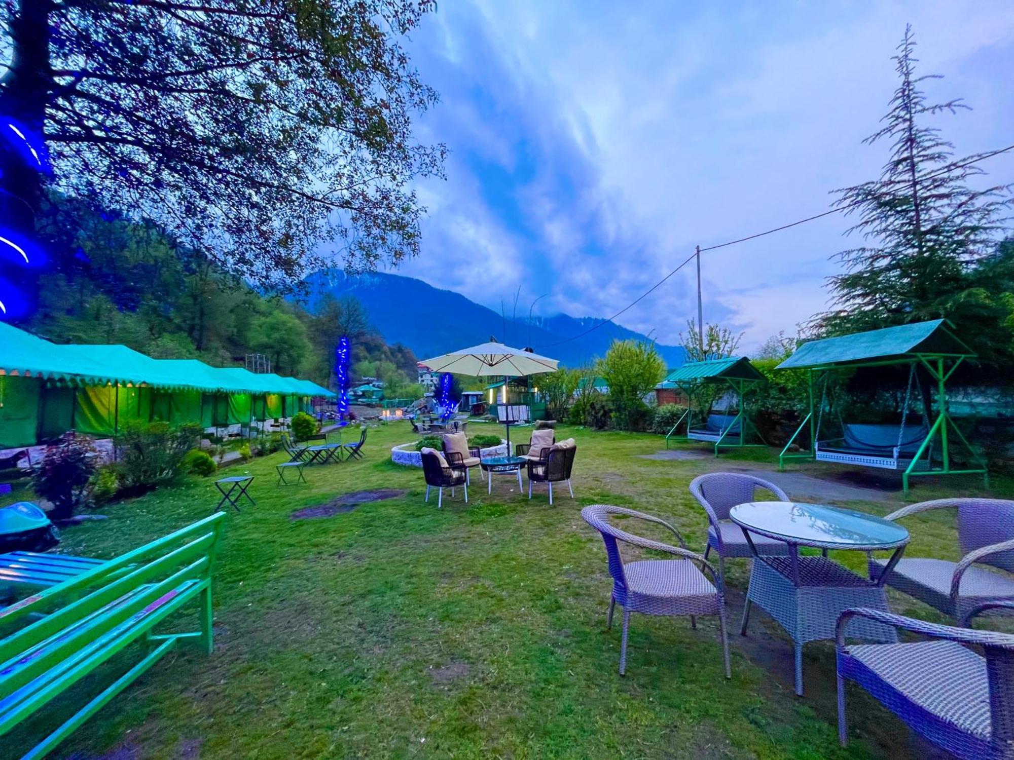 Himalayan Riverside Swiss Cottage Tents, Manali Exterior photo