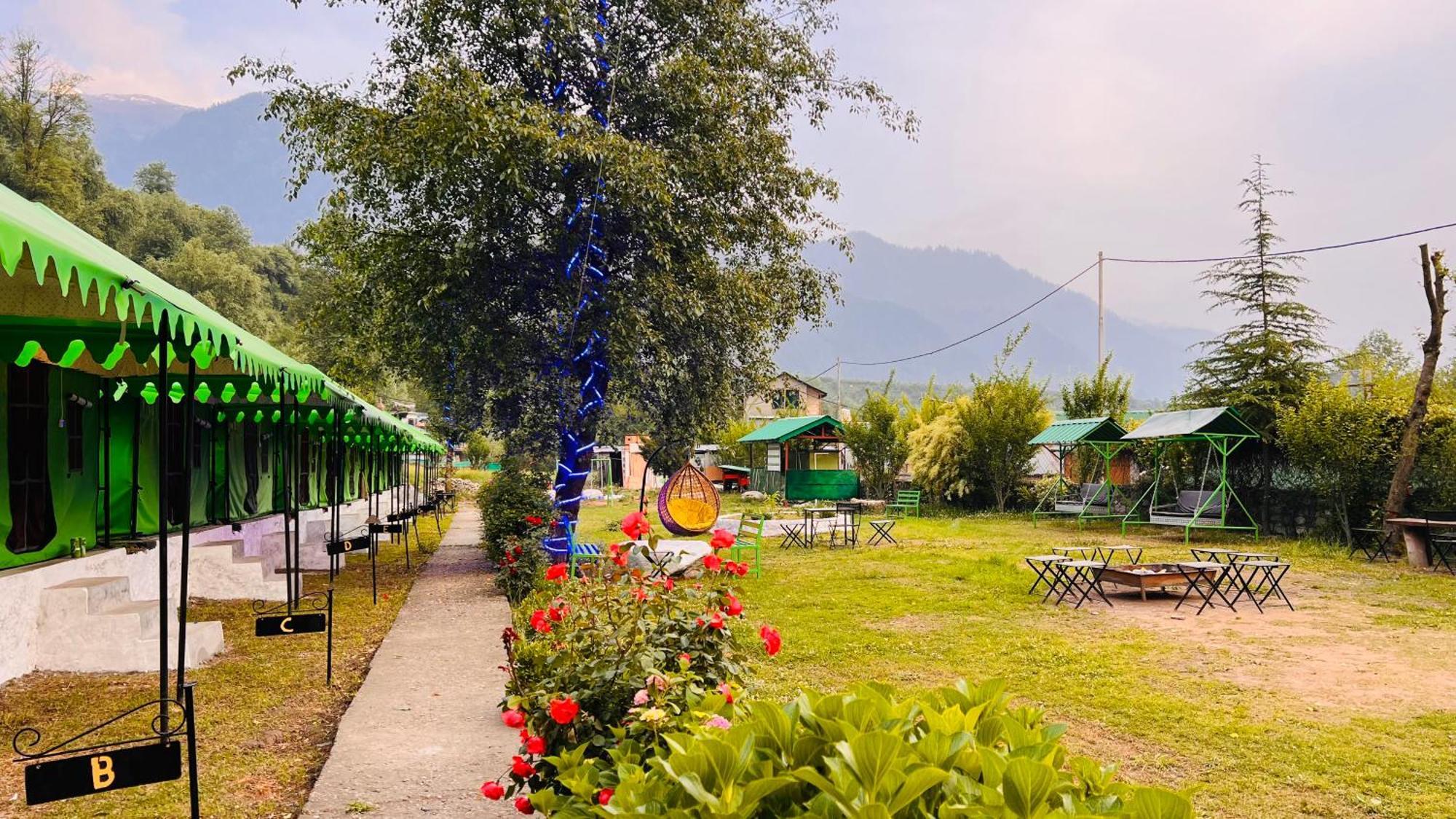 Himalayan Riverside Swiss Cottage Tents, Manali Exterior photo